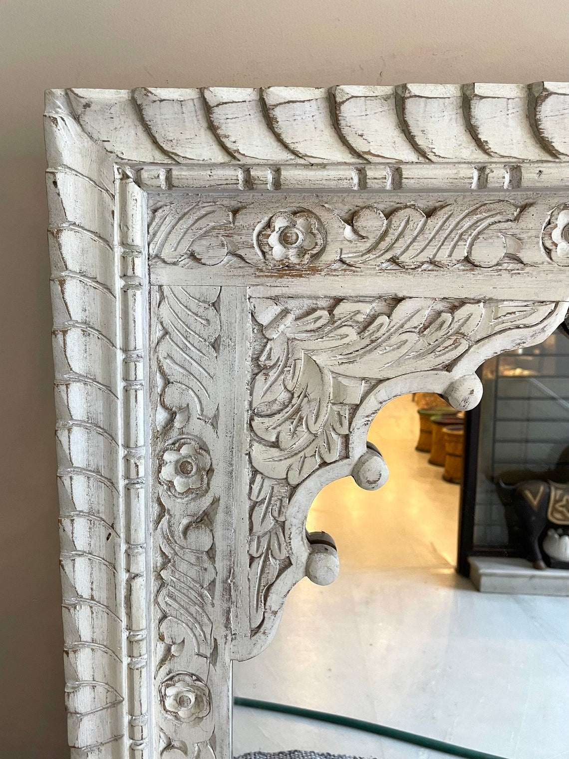 Vintage Hand - Carved Mirror Frame in Solid Wood for Bedroom | Living Room