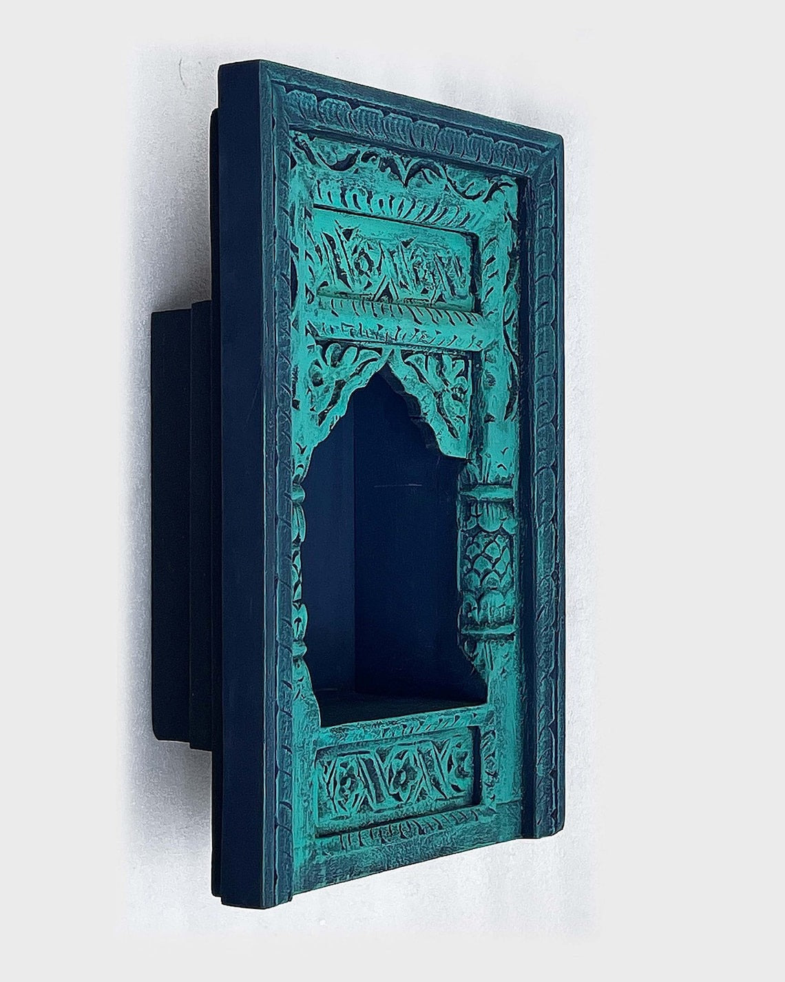 Wall Hanging Jahrokha Cabinet